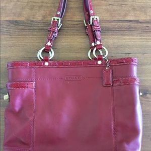 Vintage ‘80’s Coach red leather handbag